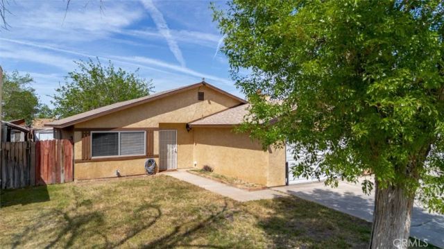 44415 Watford Avenue, Lancaster, CA 93535