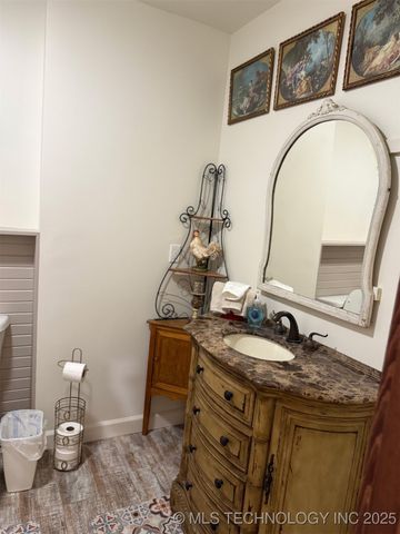 5969 E 620, Locust Grove, OK 74352