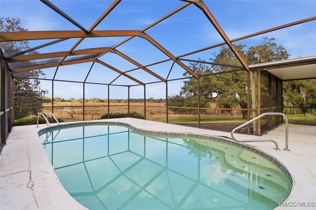 8951 E Sweetwater Drive, Inverness, FL 34450