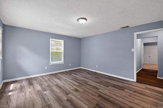 10701 Chicot Road, Mabelvale, AR 72103
