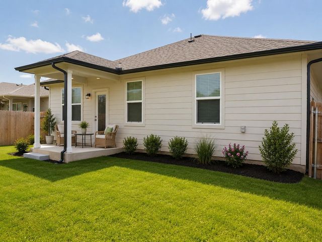 224 Baron Creek TRL, Bastrop, TX 78602
