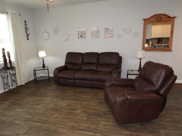 224 Baron Creek TRL, Bastrop, TX 78602
