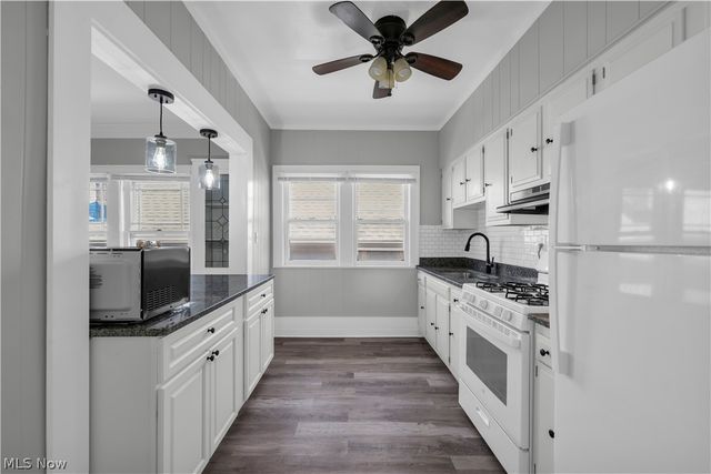 1353 Phelps Avenue 3, Lakewood, OH 44107