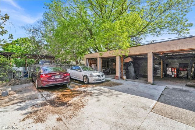 1353 Phelps Avenue 3, Lakewood, OH 44107