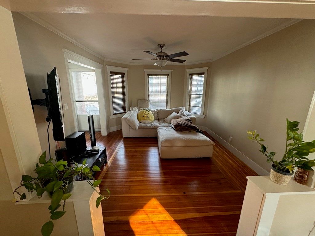 40 Sydney 1, Somerville, MA 02145