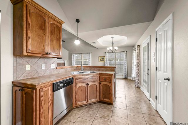 41481 Hearthstone Ave, Prairieville, LA 70769
