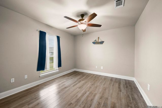 41481 Hearthstone Ave, Prairieville, LA 70769