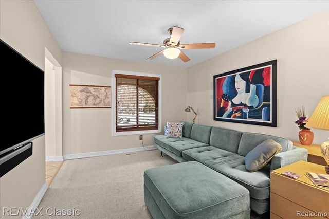 5067 Oakwood Court, Commerce Twp, MI 48382