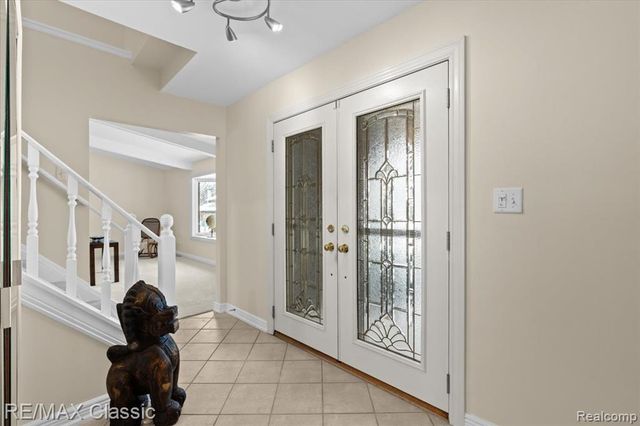 5067 Oakwood Court, Commerce Twp, MI 48382