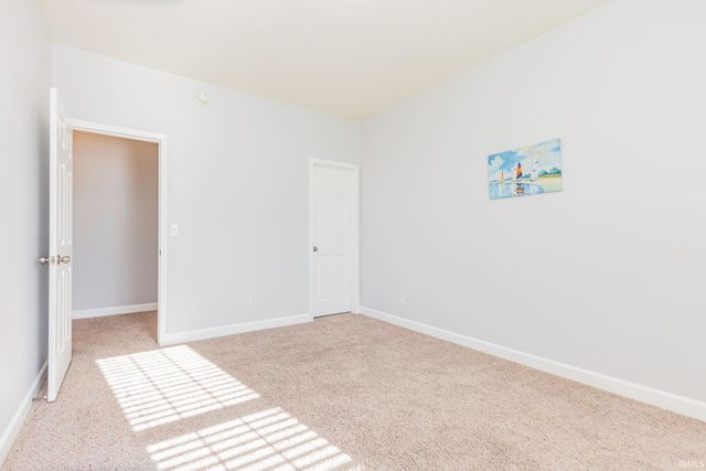 422 S Bridgewater Lane, Muncie, IN 47304