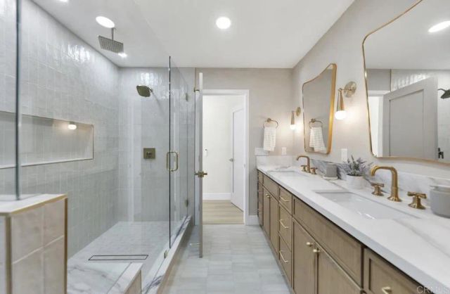 1824 Portofino Drive, Oceanside, CA 92054