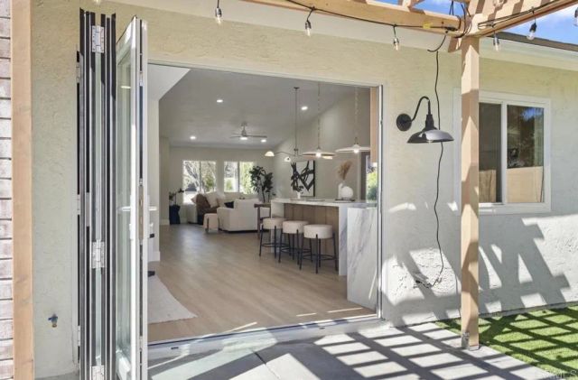 1824 Portofino Drive, Oceanside, CA 92054