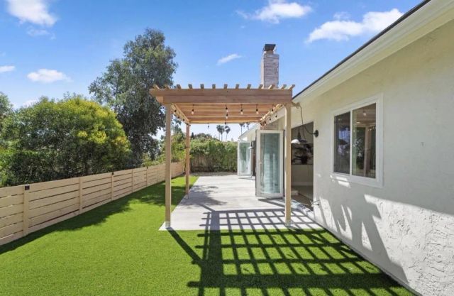 1824 Portofino Drive, Oceanside, CA 92054
