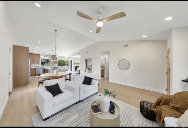 1824 Portofino Drive, Oceanside, CA 92054