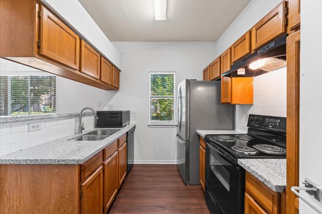 3500 Tangle Brush Drive 193, The Woodlands, TX 77381