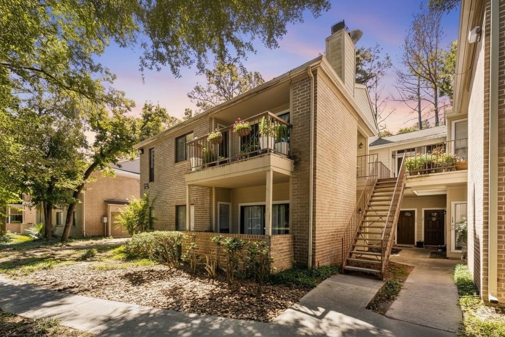 3500 Tangle Brush Drive 193, The Woodlands, TX 77381