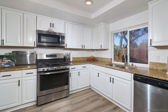 14958 La Manda, Poway, CA 92064
