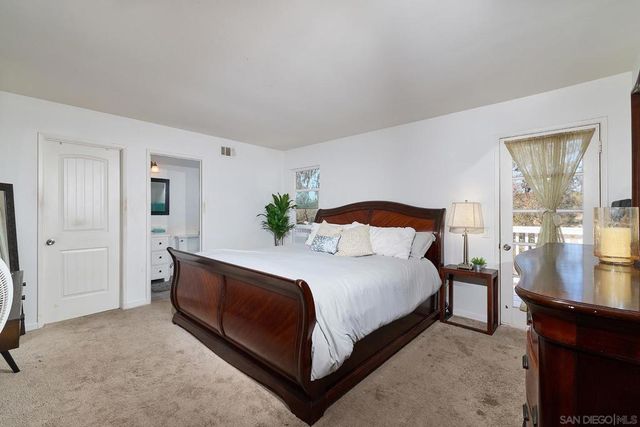 14958 La Manda, Poway, CA 92064