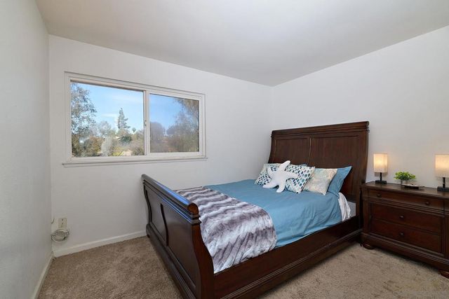 14958 La Manda, Poway, CA 92064