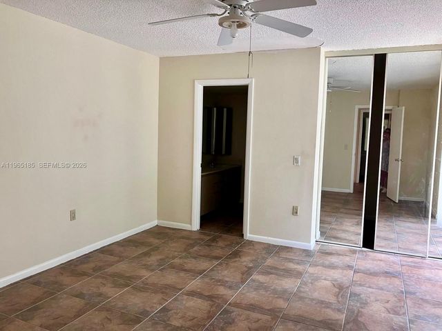 2610 26th Way, Riviera Beach, FL 33407