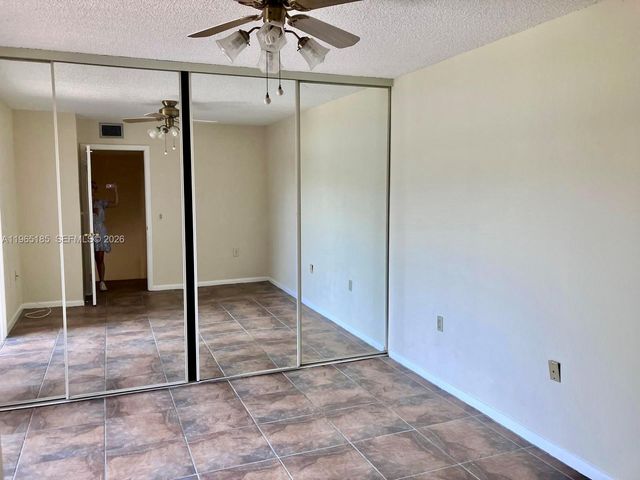 2610 26th Way, Riviera Beach, FL 33407