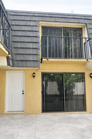 2610 26th Way, Riviera Beach, FL 33407