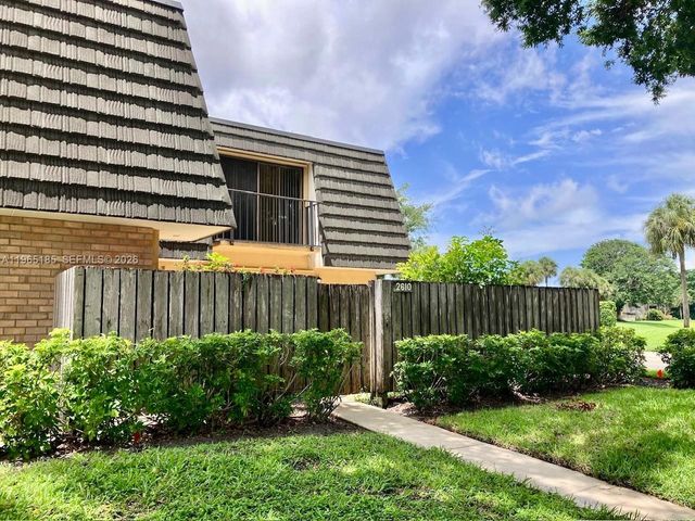 2610 26th Way, Riviera Beach, FL 33407