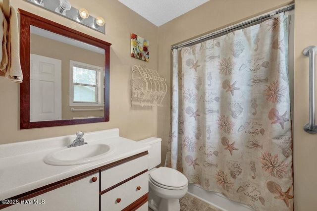 6106 Inland Greens Drive, Wilmington, NC 28405