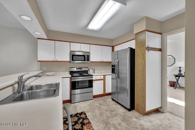 6106 Inland Greens Drive, Wilmington, NC 28405