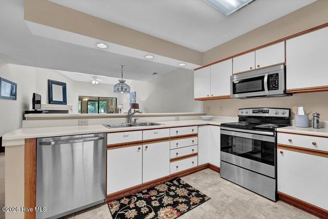 6106 Inland Greens Drive, Wilmington, NC 28405