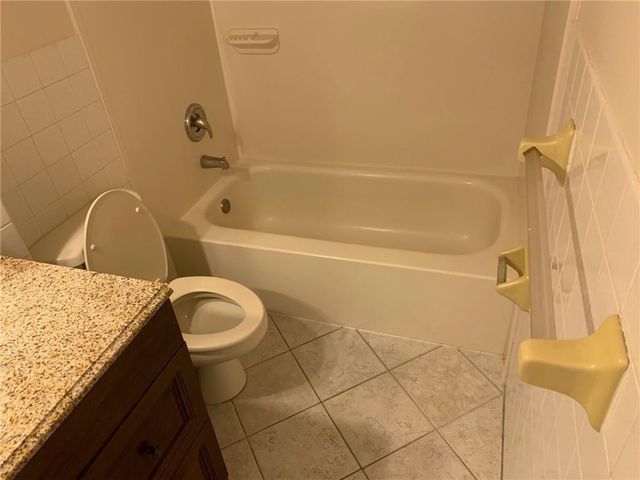 206 SW 1st Street J-4, Pompano Beach, FL 33060