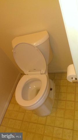 4809 BERWYN HOUSE RD, College Park, MD 20740