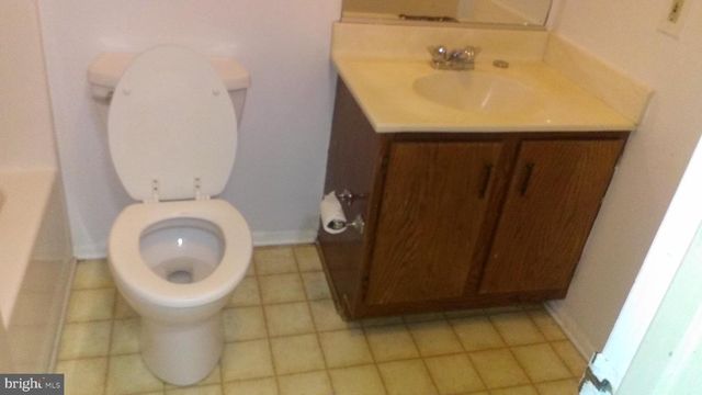 4809 BERWYN HOUSE RD, College Park, MD 20740