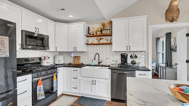 185 HERB COLLETTE DRIVE, Steele, AL 35987