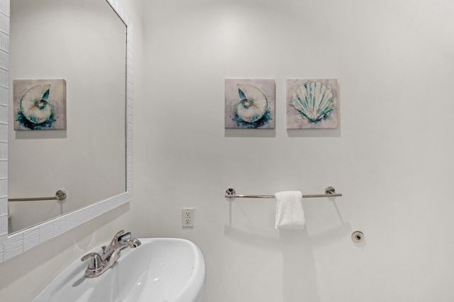 5071 Sunset Village Drive, Duck Key, FL 33050