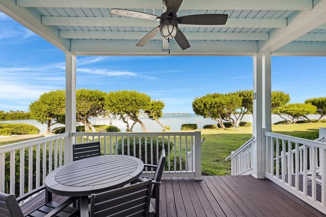 5071 Sunset Village Drive, Duck Key, FL 33050