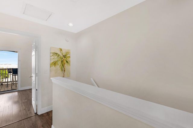 5071 Sunset Village Drive, Duck Key, FL 33050