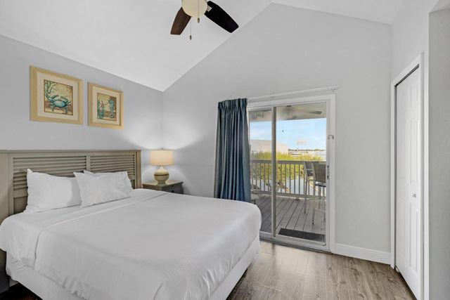 5071 Sunset Village Drive, Duck Key, FL 33050