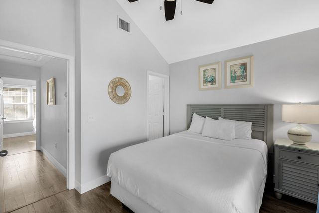 5071 Sunset Village Drive, Duck Key, FL 33050