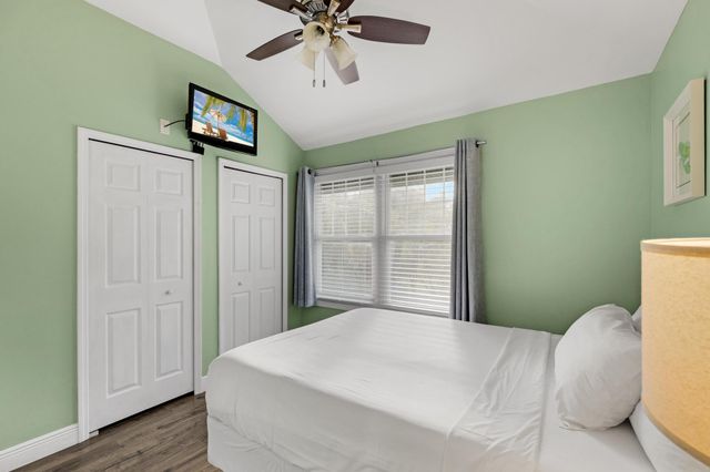 5071 Sunset Village Drive, Duck Key, FL 33050