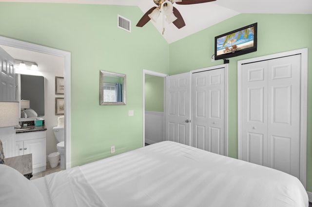 5071 Sunset Village Drive, Duck Key, FL 33050