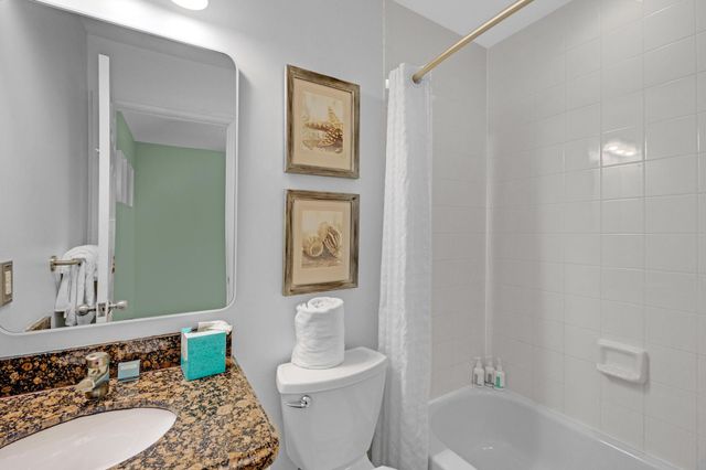 5071 Sunset Village Drive, Duck Key, FL 33050