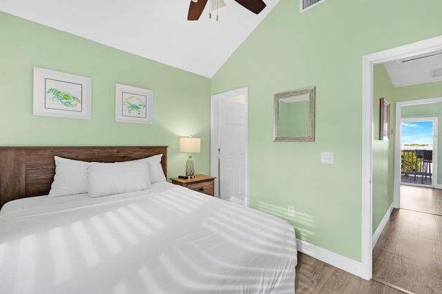 5071 Sunset Village Drive, Duck Key, FL 33050