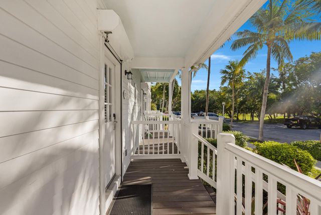 5071 Sunset Village Drive, Duck Key, FL 33050