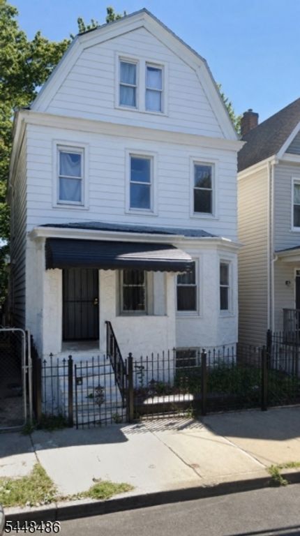 832 S 15Th St, Newark City, NJ 07108