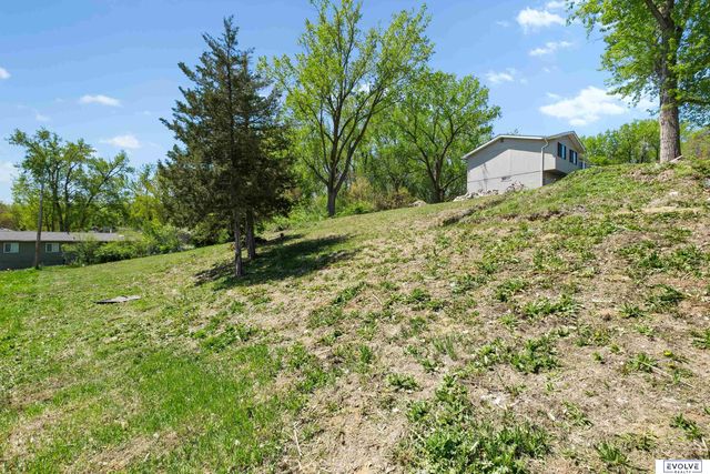 5107 Bauman Avenue, Omaha, NE 68152