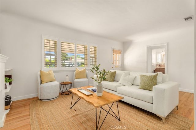 504 N Reese Place, Burbank, CA 91506