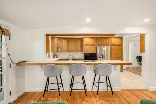 504 N Reese Place, Burbank, CA 91506