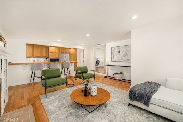 504 N Reese Place, Burbank, CA 91506