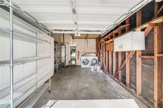 504 N Reese Place, Burbank, CA 91506